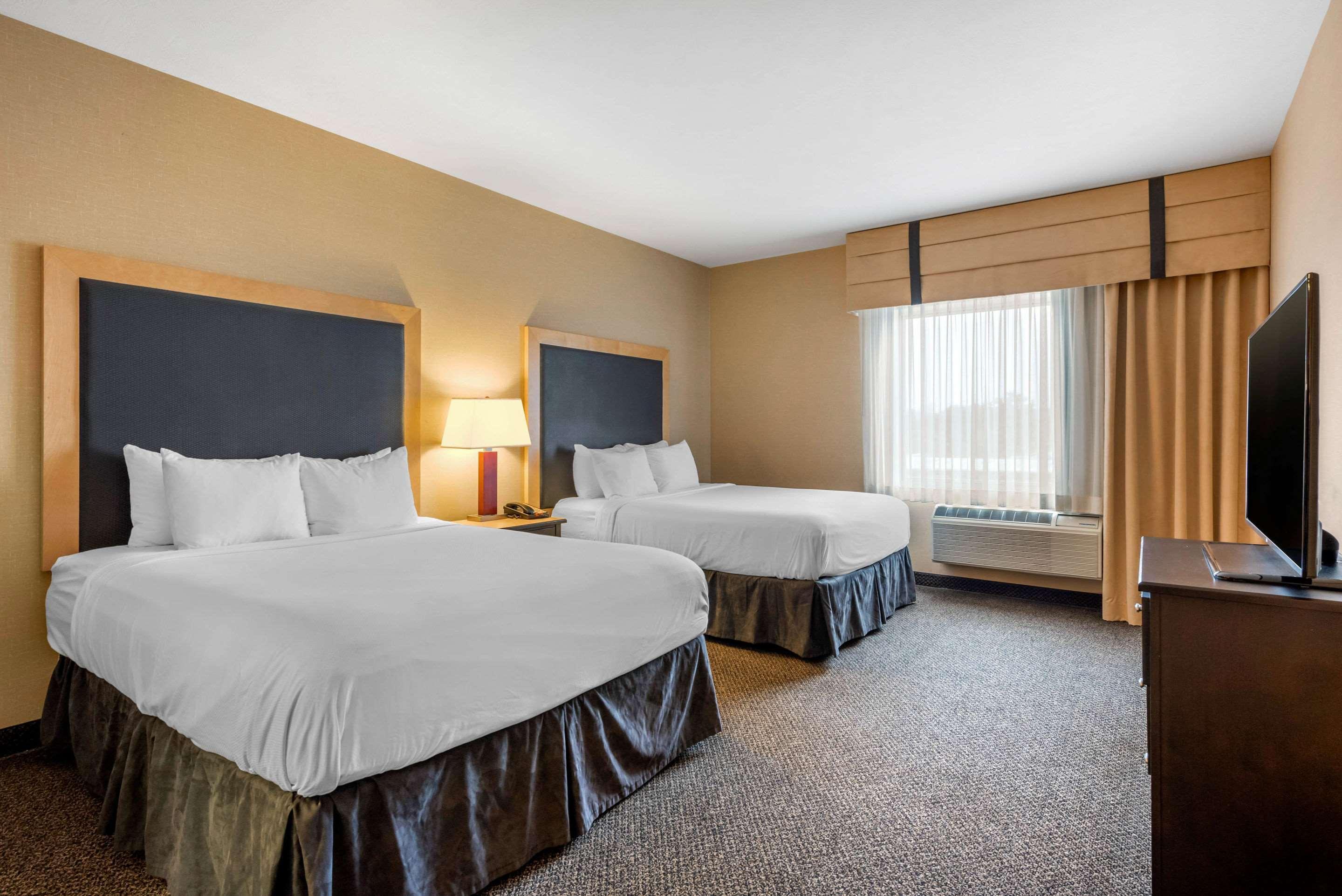 Cambria Hotel Akron - Canton Airport Uniontown Exteriör bild