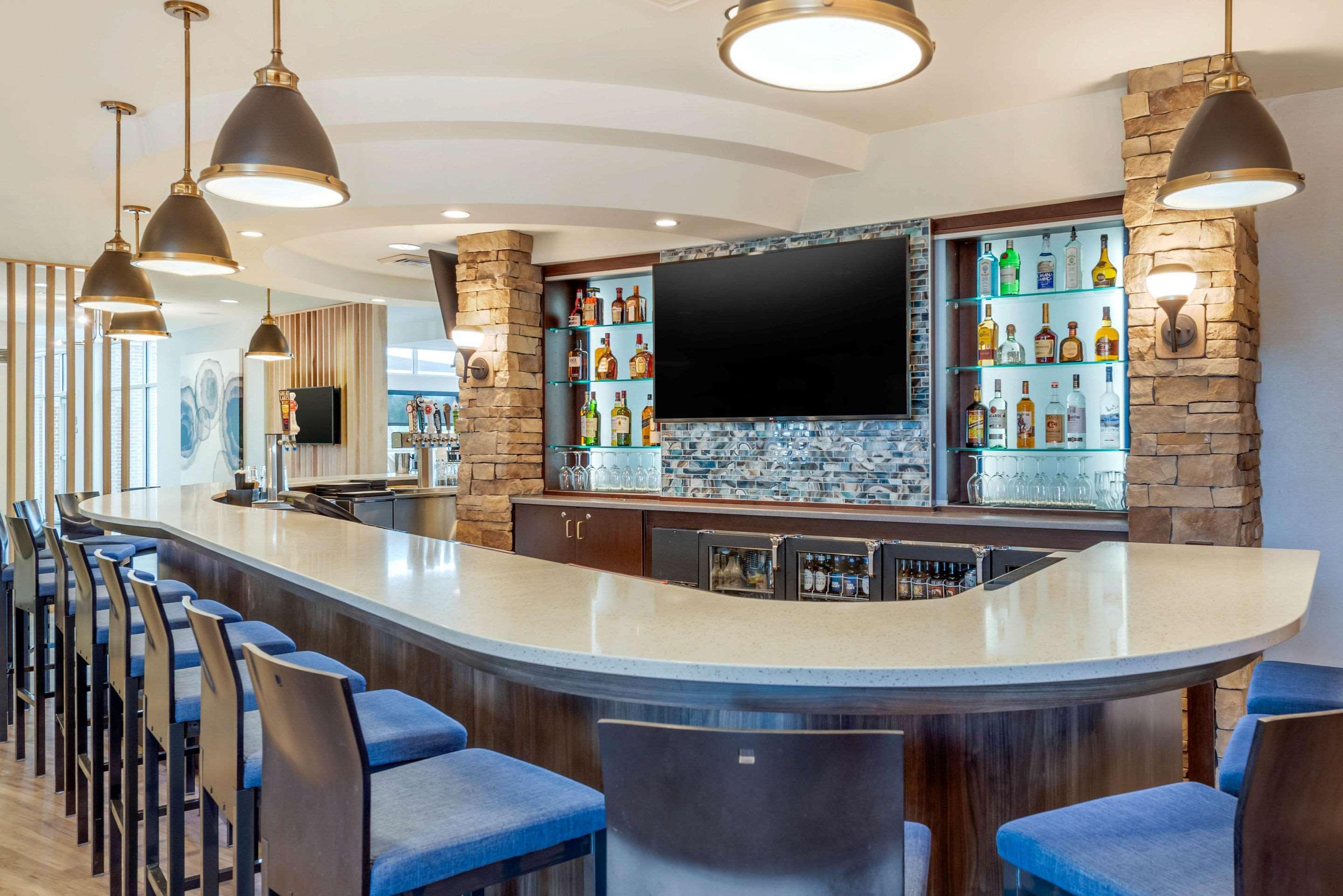 Cambria Hotel Akron - Canton Airport Uniontown Exteriör bild