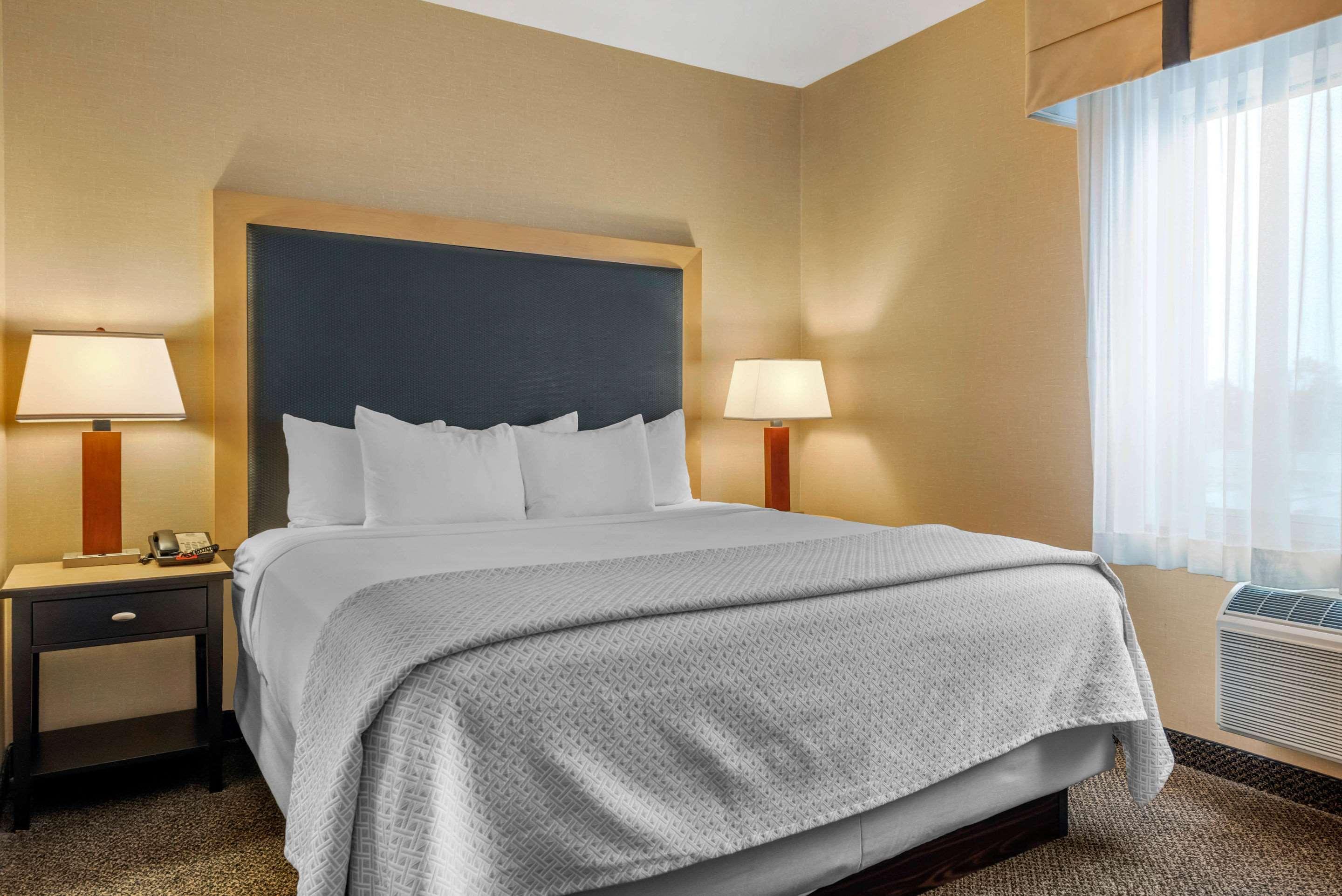 Cambria Hotel Akron - Canton Airport Uniontown Exteriör bild